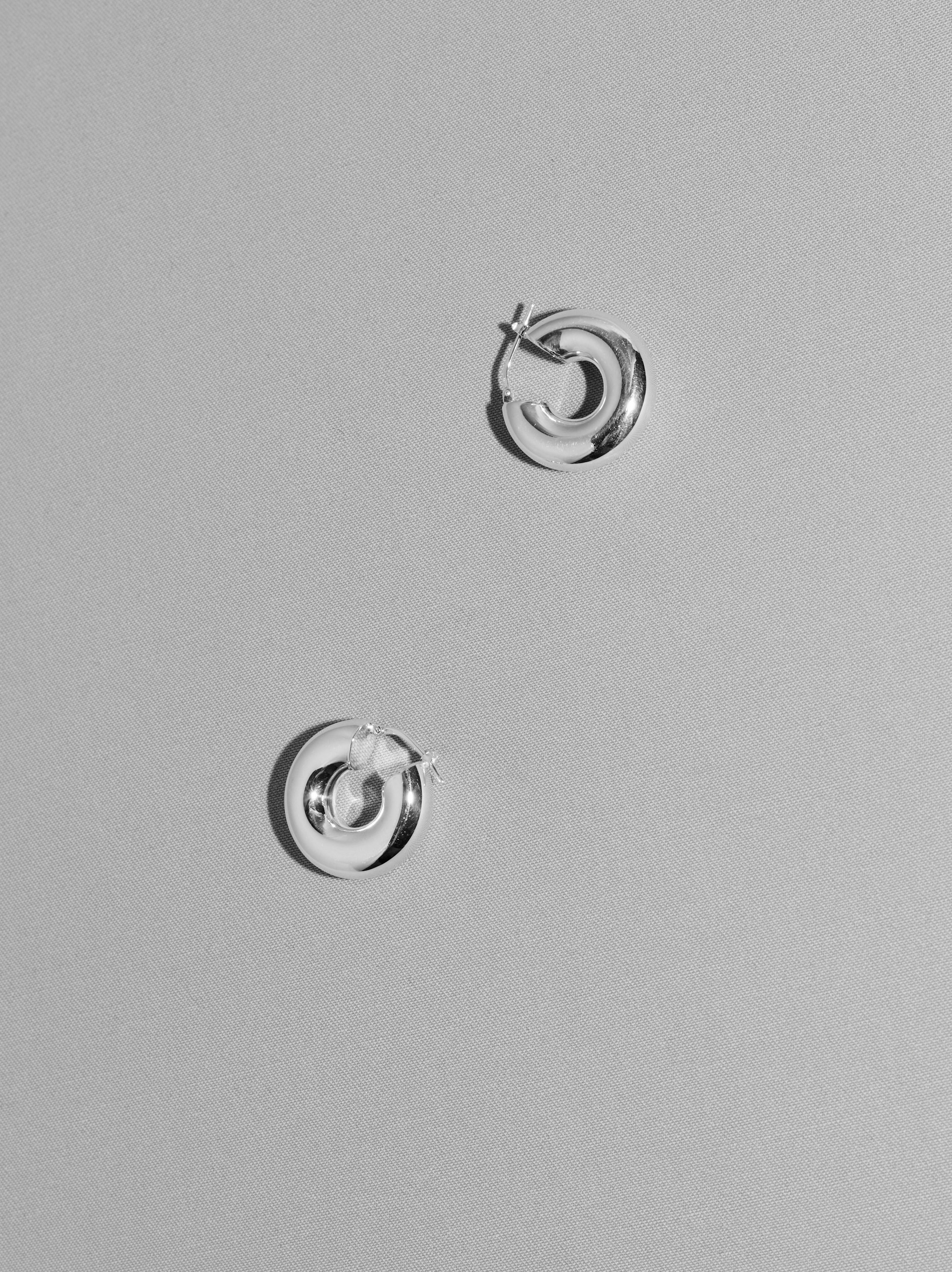 ESSENTIALIST EARRINGS, SMALL