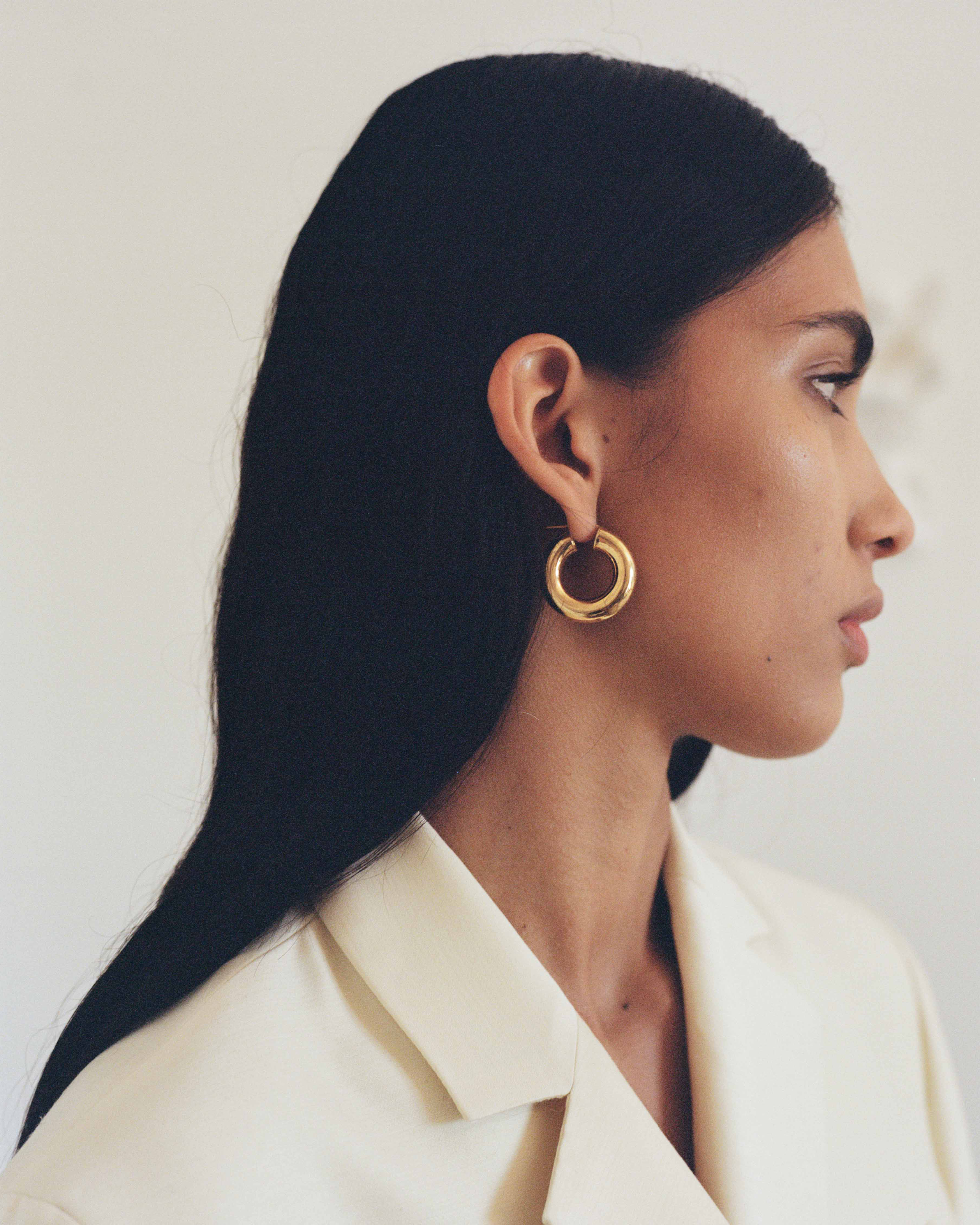 ESSENTIALIST EARRINGS, GOLD