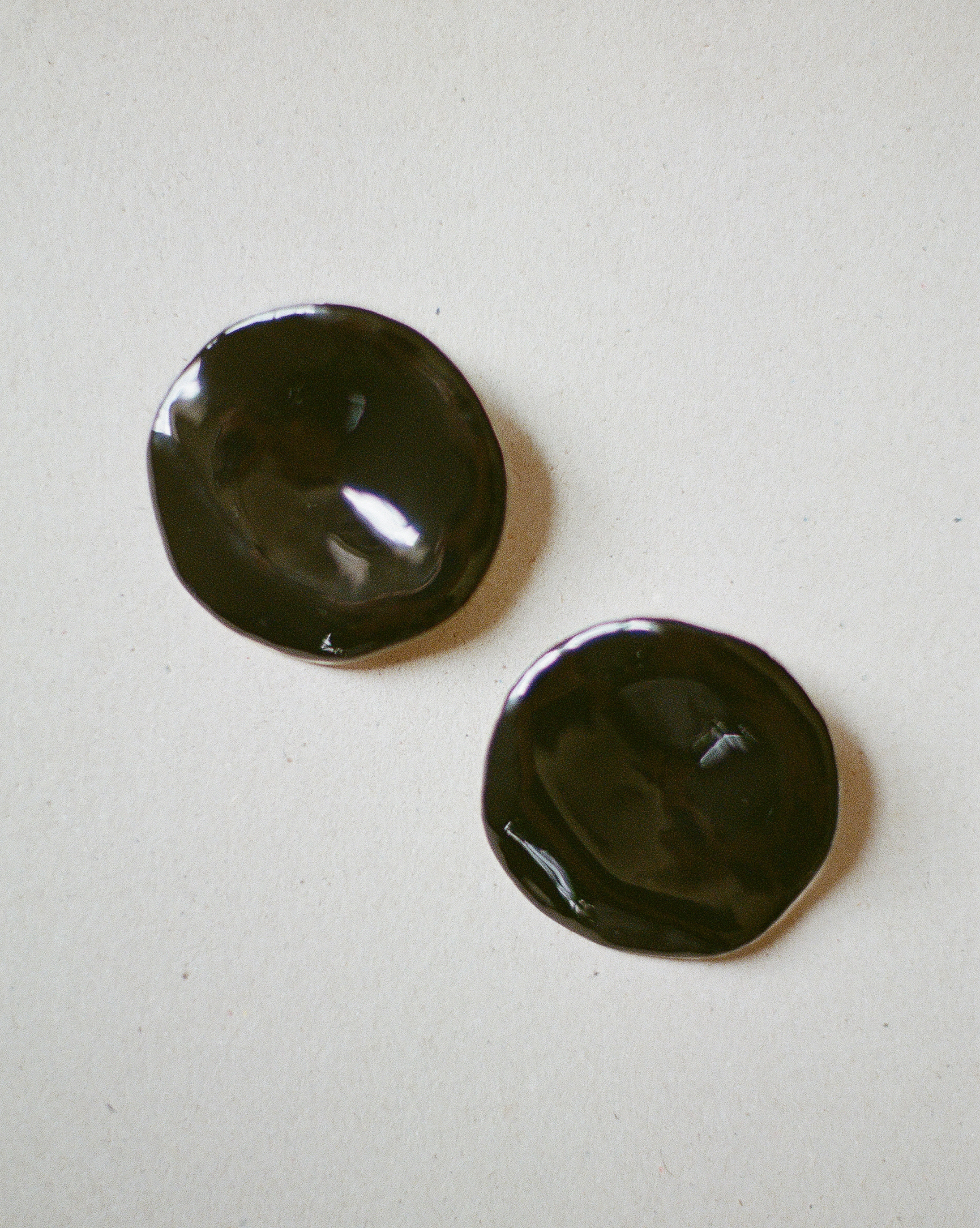 MOON EARRINGS, BLACK