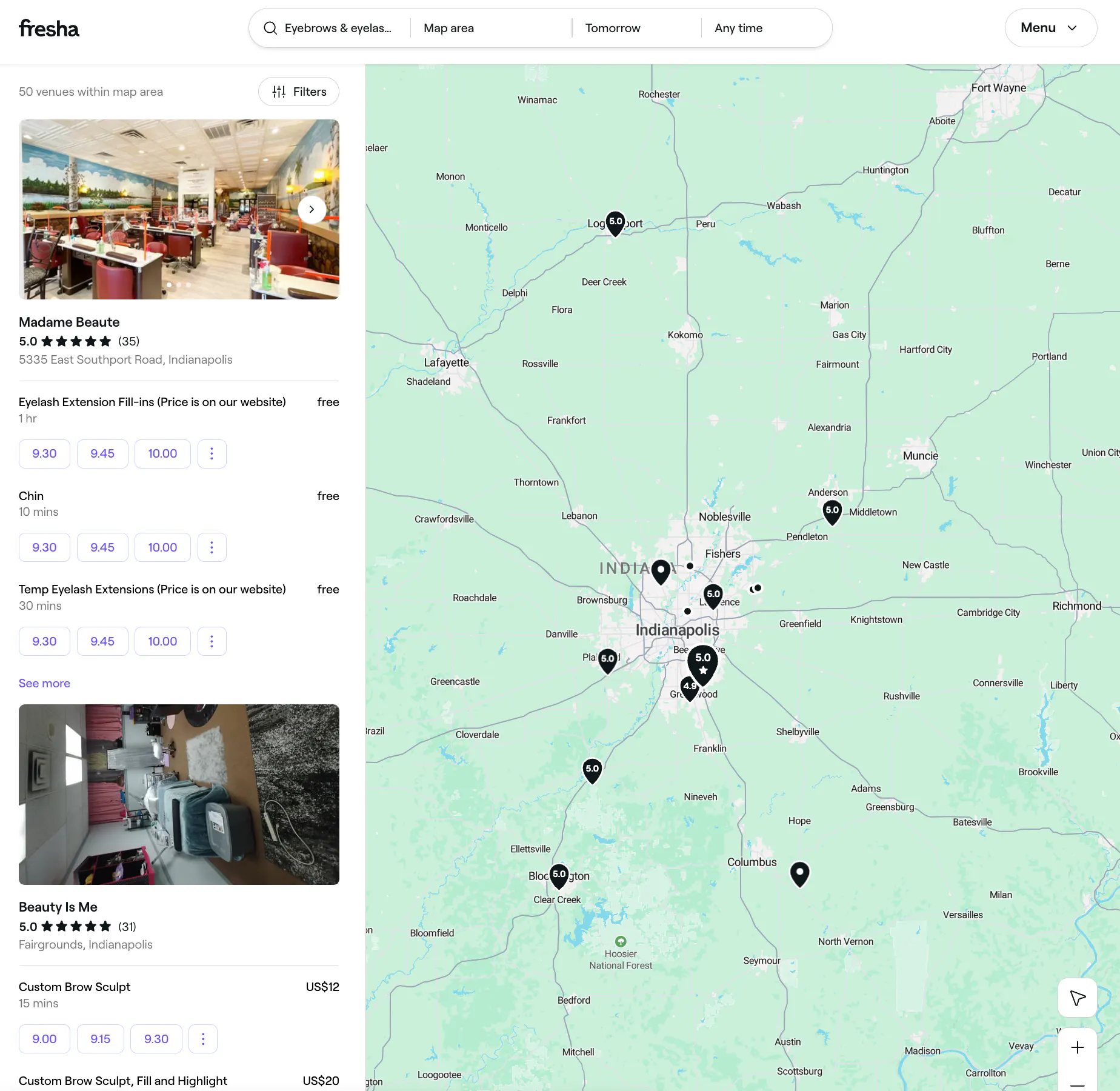 Screenshot of Fresha's listing search with map, showing a map of Indianapolis, US on the left and available appointments for eyebrow and lash treatments on the right.
