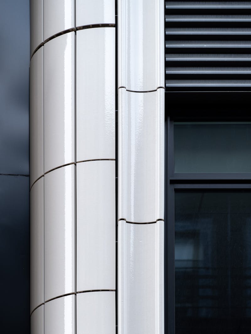 Shildan Group Terracotta, Marymount School, White Glazed Terracotta Rainscreen