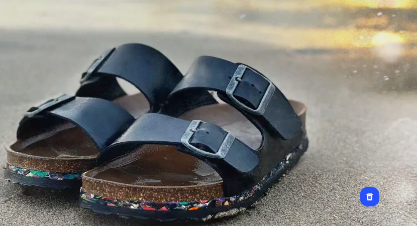Nuoceans sandals on the beach
