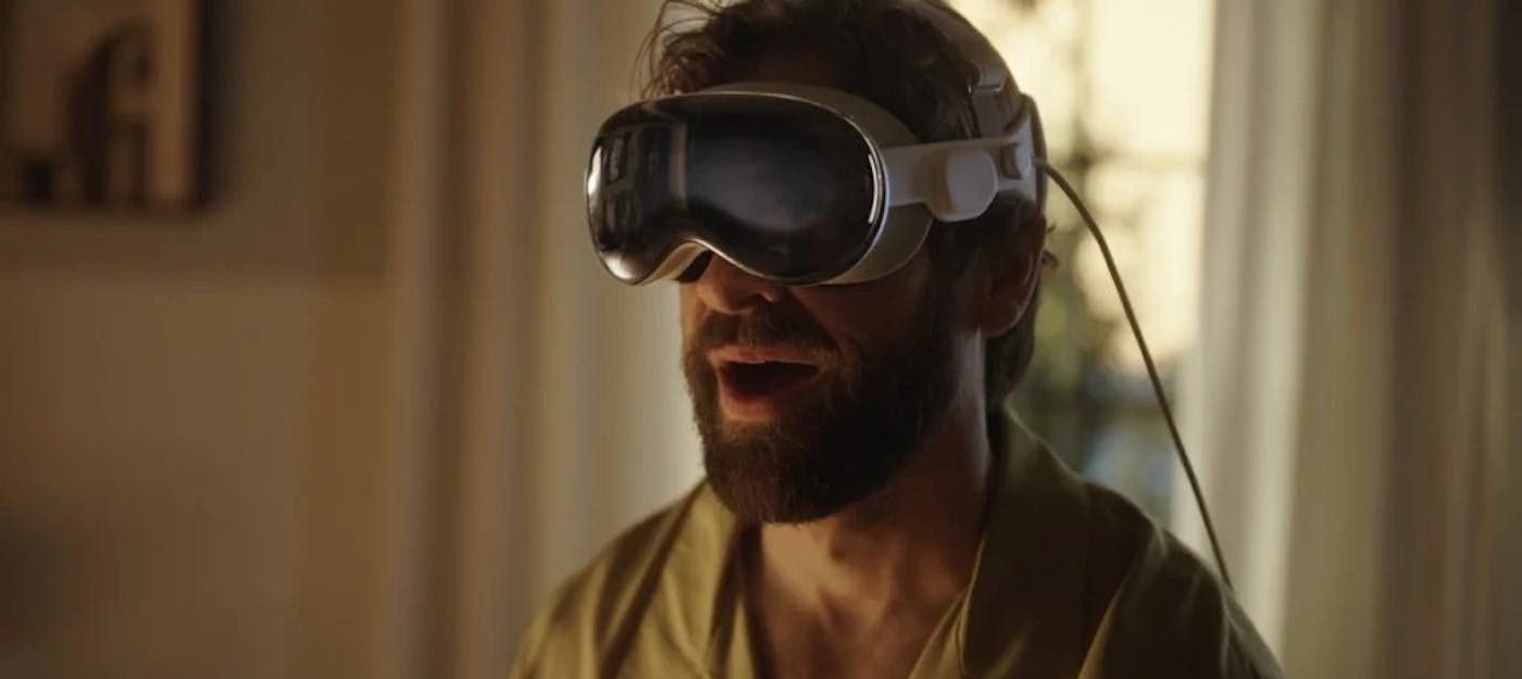 Власники Apple Vision Pro почали масово повертати девайс