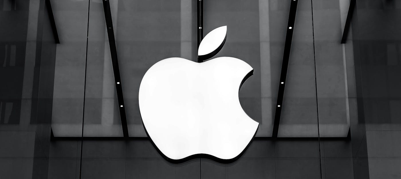 Акції Apple на Nasdaq виросли на 5%