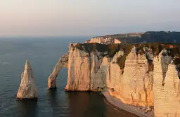 Arsène Lupin 이 보물을 숨긴 절벽 마을 Étretat