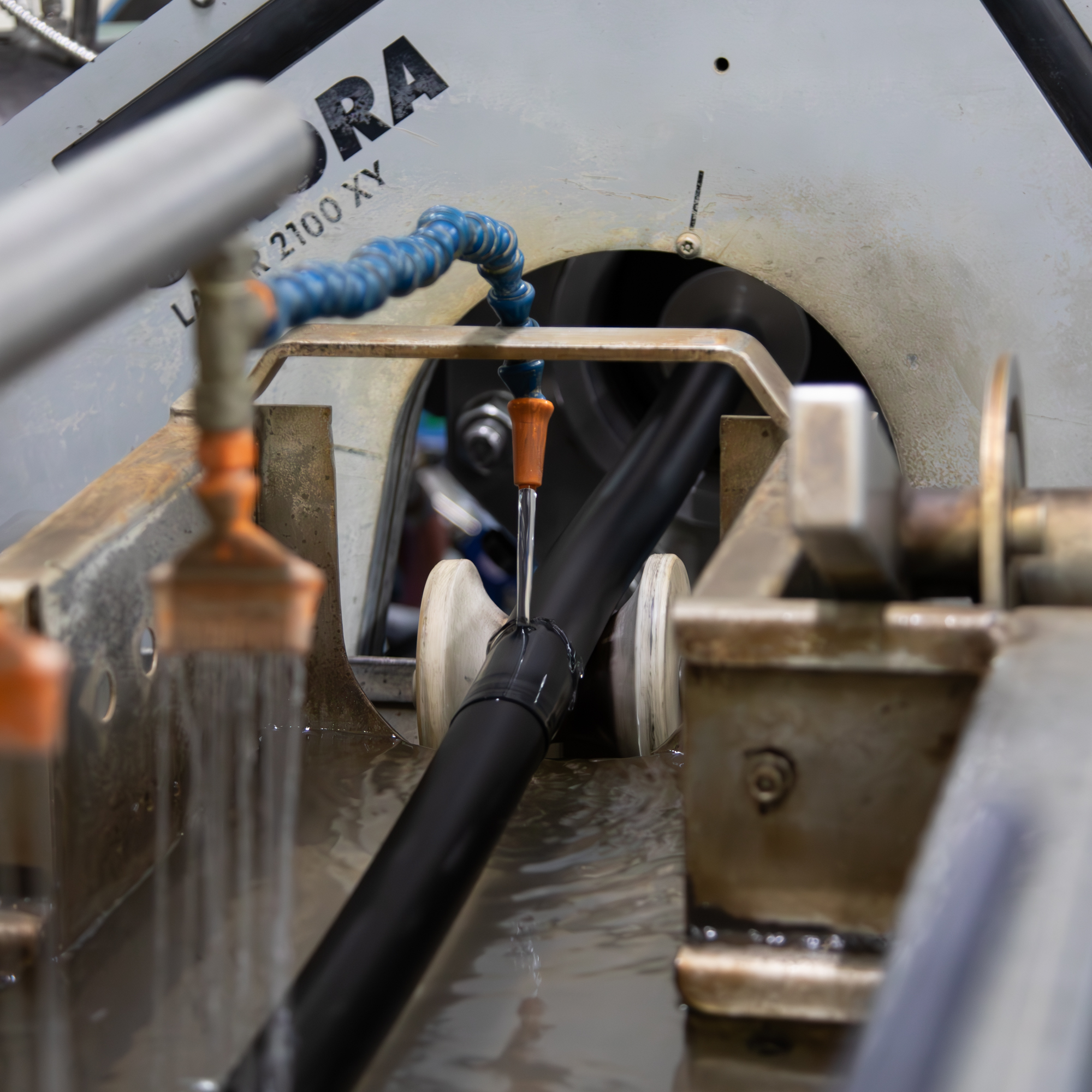 Rubber extrusion machine