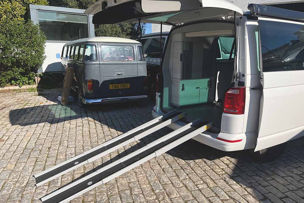 Location de camping car accessible en fauteuil roulant au Portugal.