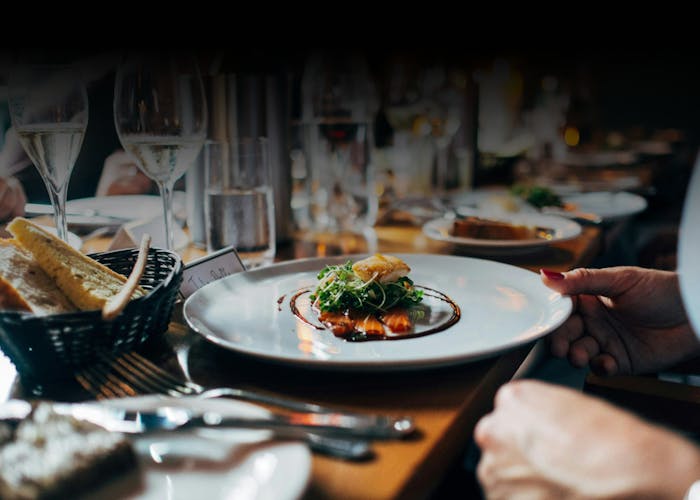 https://images.prismic.io/silverspoon-catering/aIc_21GsbswqTVX5_5.png?auto=format,compress&rect=0,4,1600,1143&w=700&h=500