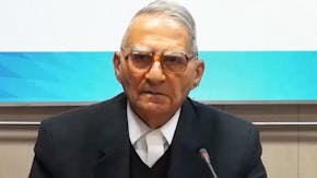 کریم مجتهدی