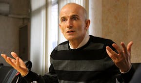 مقصود فراستخواه