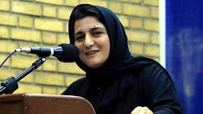 سارا شریعتی