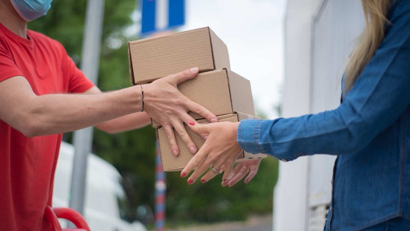 Los trabajadores de delivery y mensajería tendrán un seguro gratuito