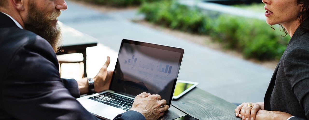 7 consejos para tener clientes felices y cómo SimpliRoute te ayuda a seguirlos