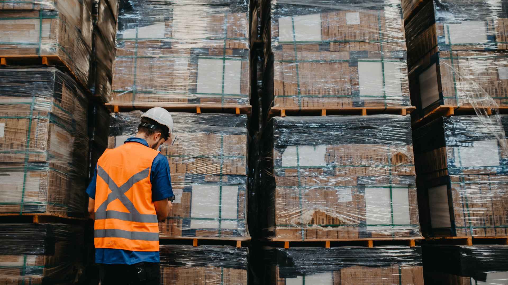 Centro de distribuição O que é, funções e vantagens para sua logística