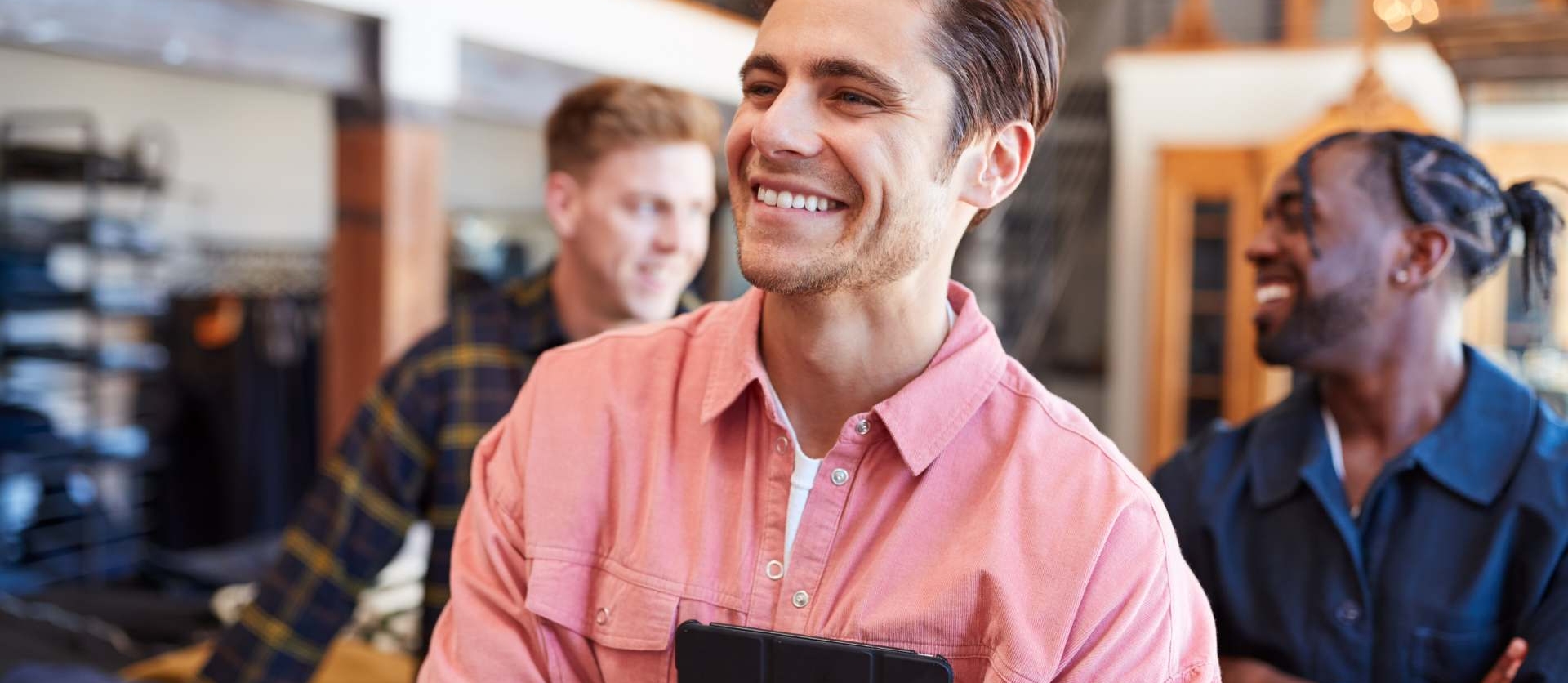 Fuerza Comercial: Qué Es y Cómo Estructurarla de Forma Eficiente