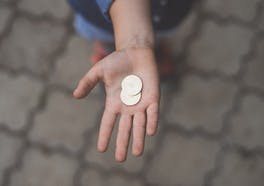What Does Influencer Marketing in Social Media Cost?
