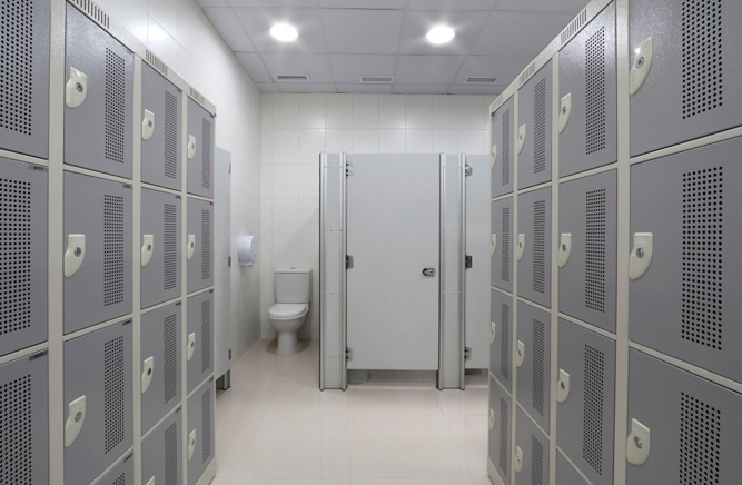 divisória sanitários comerciais sanisystem master