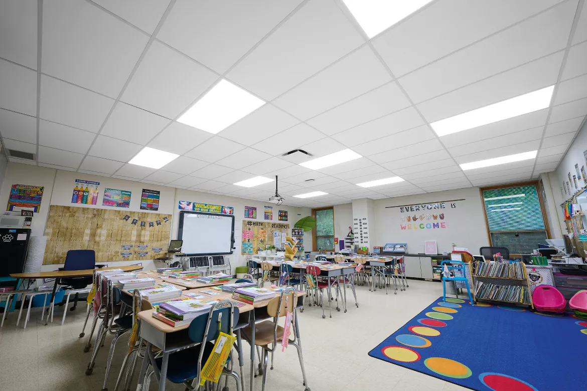 forro em fibra mineral removível e estrutura para forro mineral divisystem