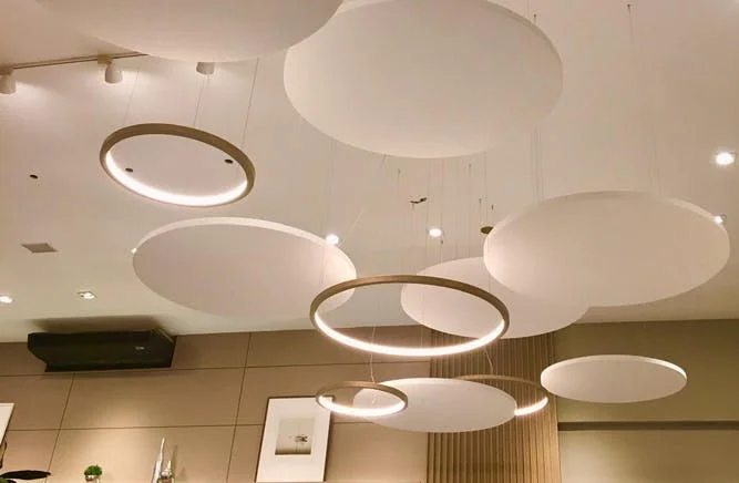 nuvens redondas acústicas