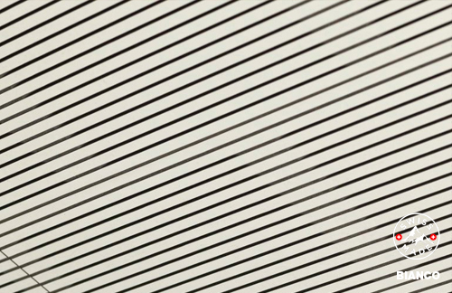 revestimento frisado parede e teto bianco