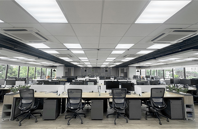 Imagem do projeto ESPAÇO CORPORATIVO Forro Modular e Perfil Perimetri  - 4