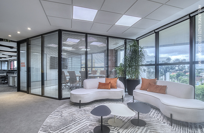 divisória corporativa piso teto junta seca