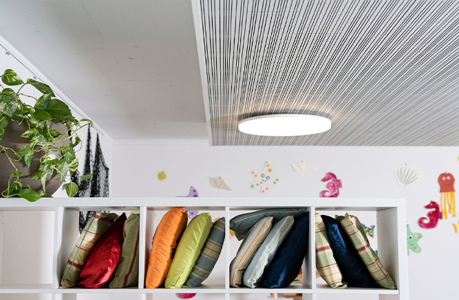 detalhes do projeto com Revestimento Acústico Swissclic bianco no teto