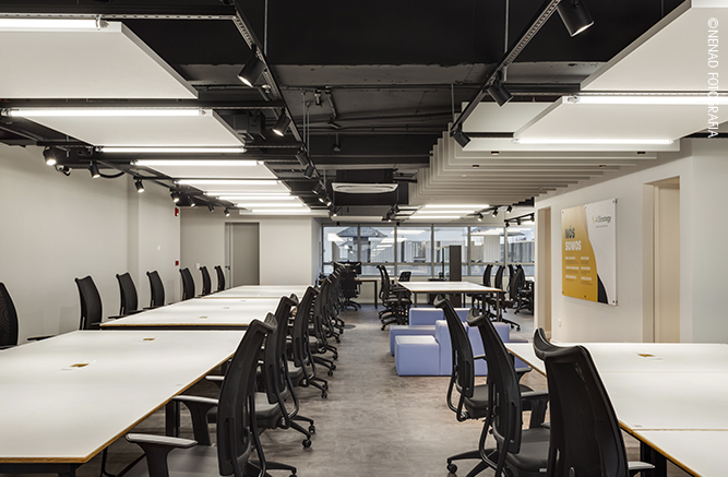 nuvens e baffles acústicos para tratamento acústico de ambientes corporativos