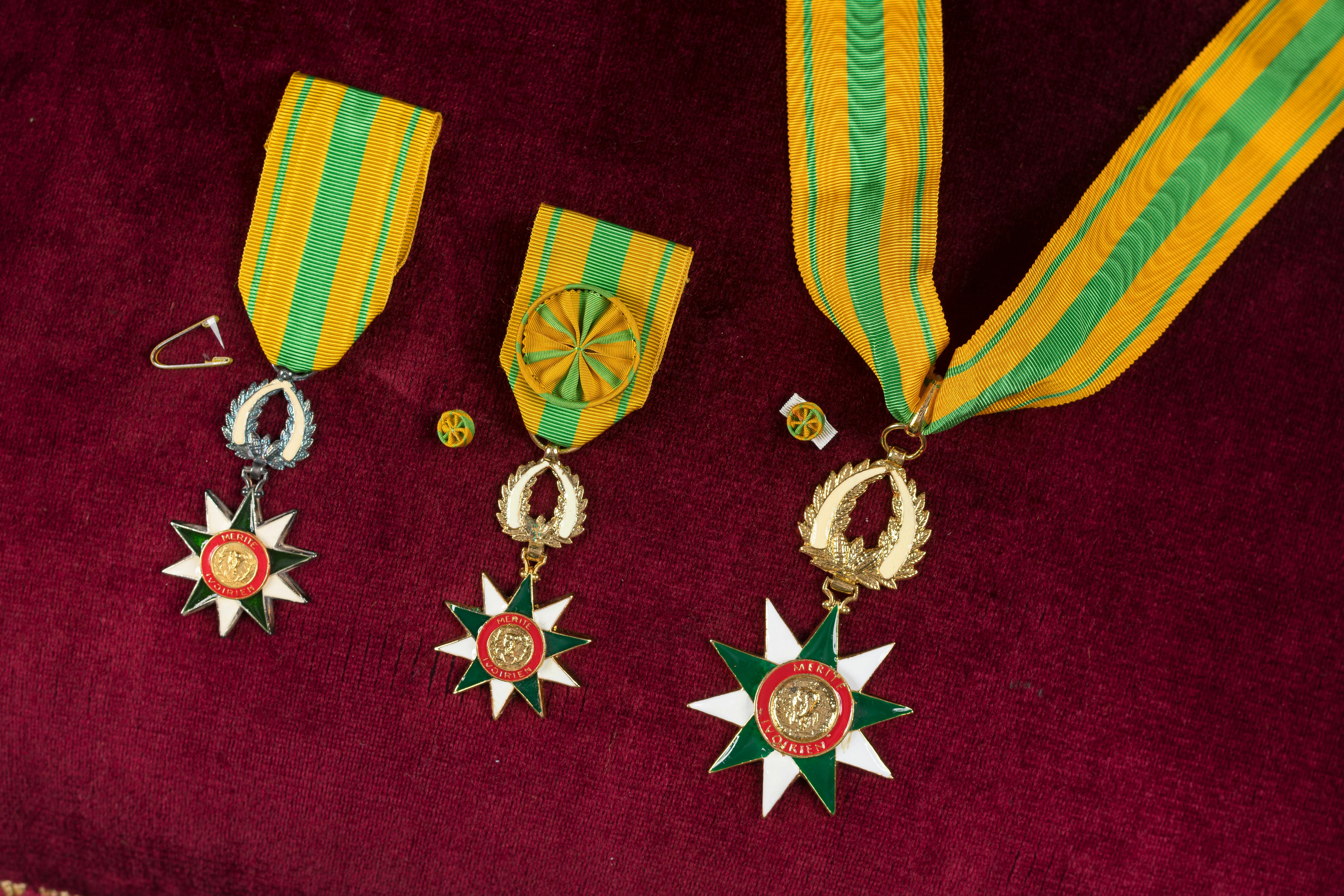 3 PREMIERS GRADES OMI