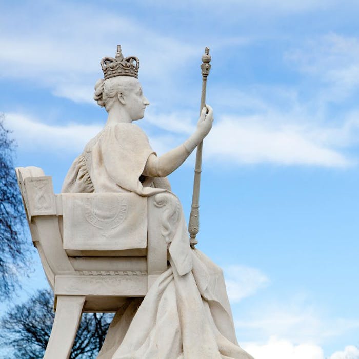 Kensington's Statue of Queen Vic