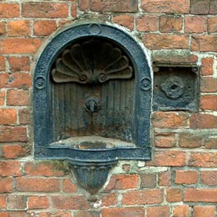 Britain's first drinking fountains - gifts of a Liverpool merchant