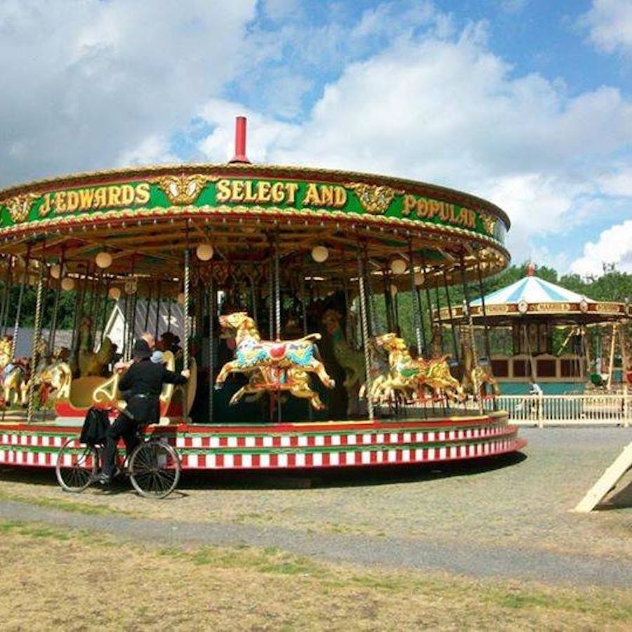 Travelling Fairs - a very British tradition - Living History - Bite ...