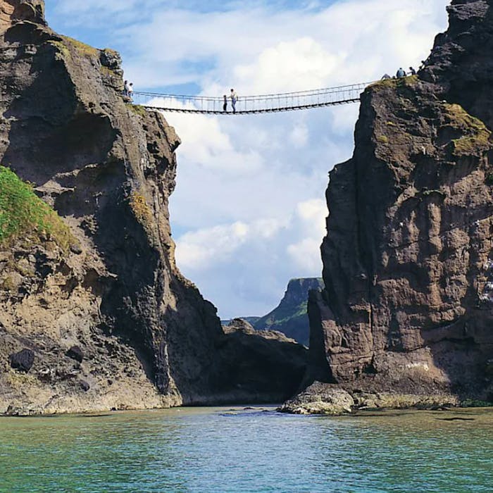 A rope with a view - the Carrick-a-Rede Bridge