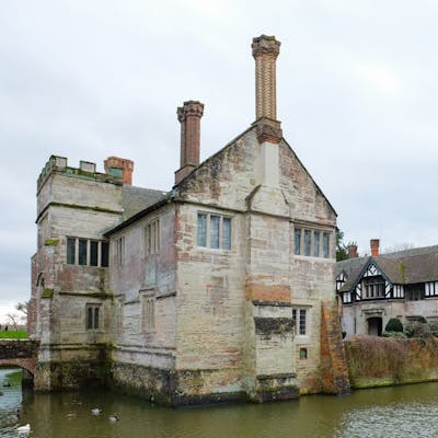 Baddesley Clinton - moated medieval manor house in Warwickshire
