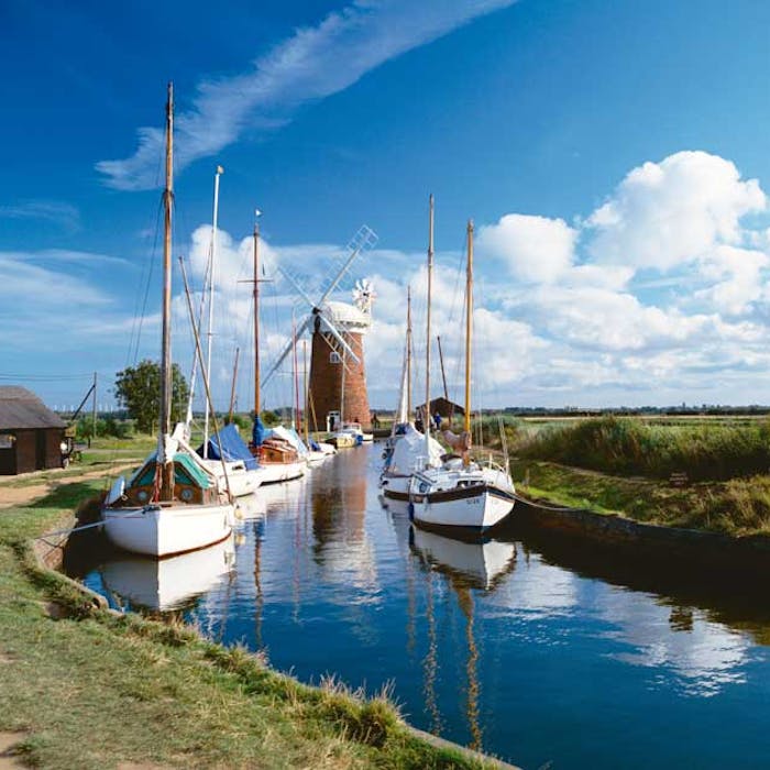 The Norfolk & Suffolk Broads - picturesque waterways