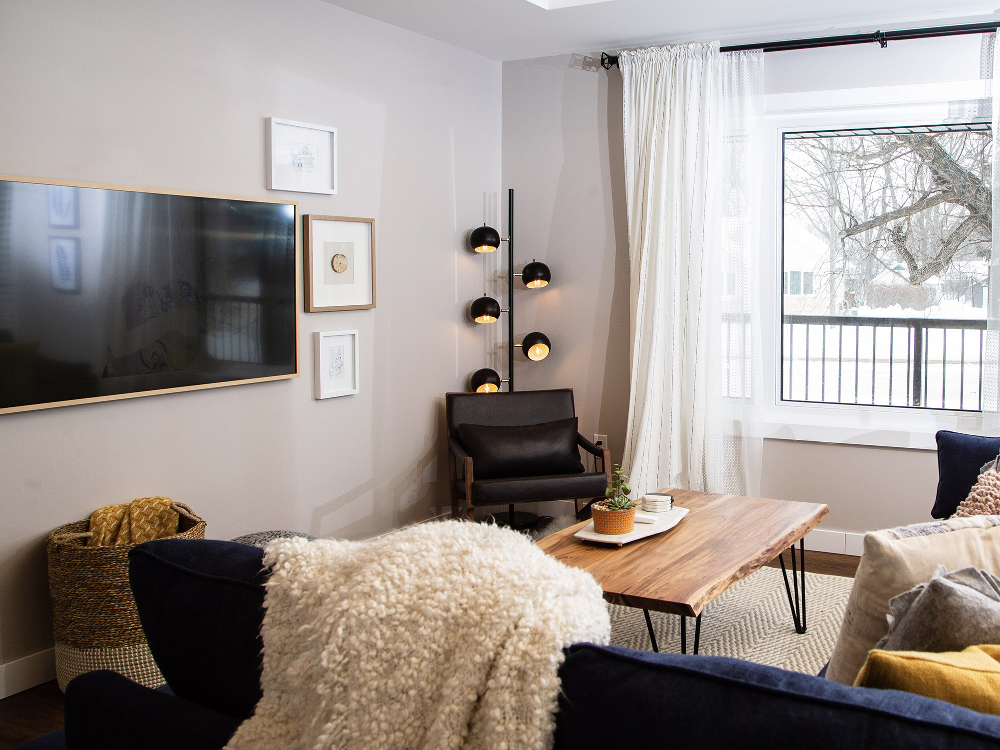 manitoba custom rtm living room