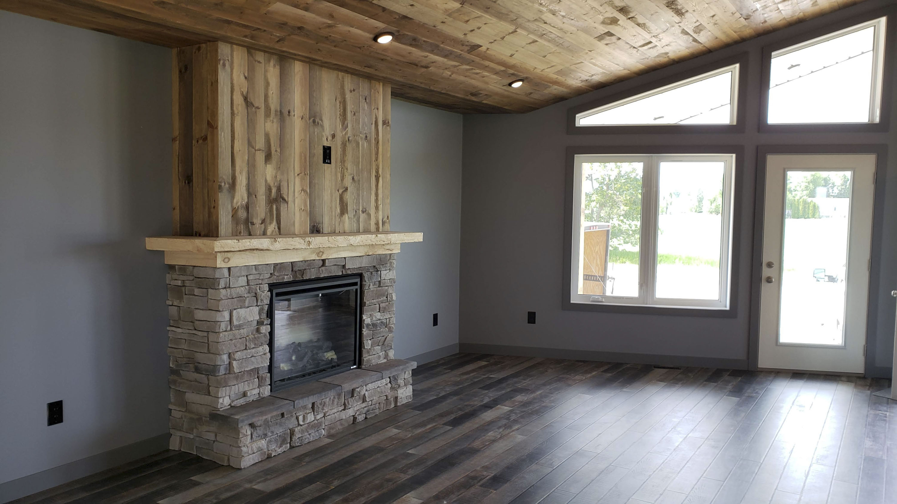 rtm-home-builder-fireplace