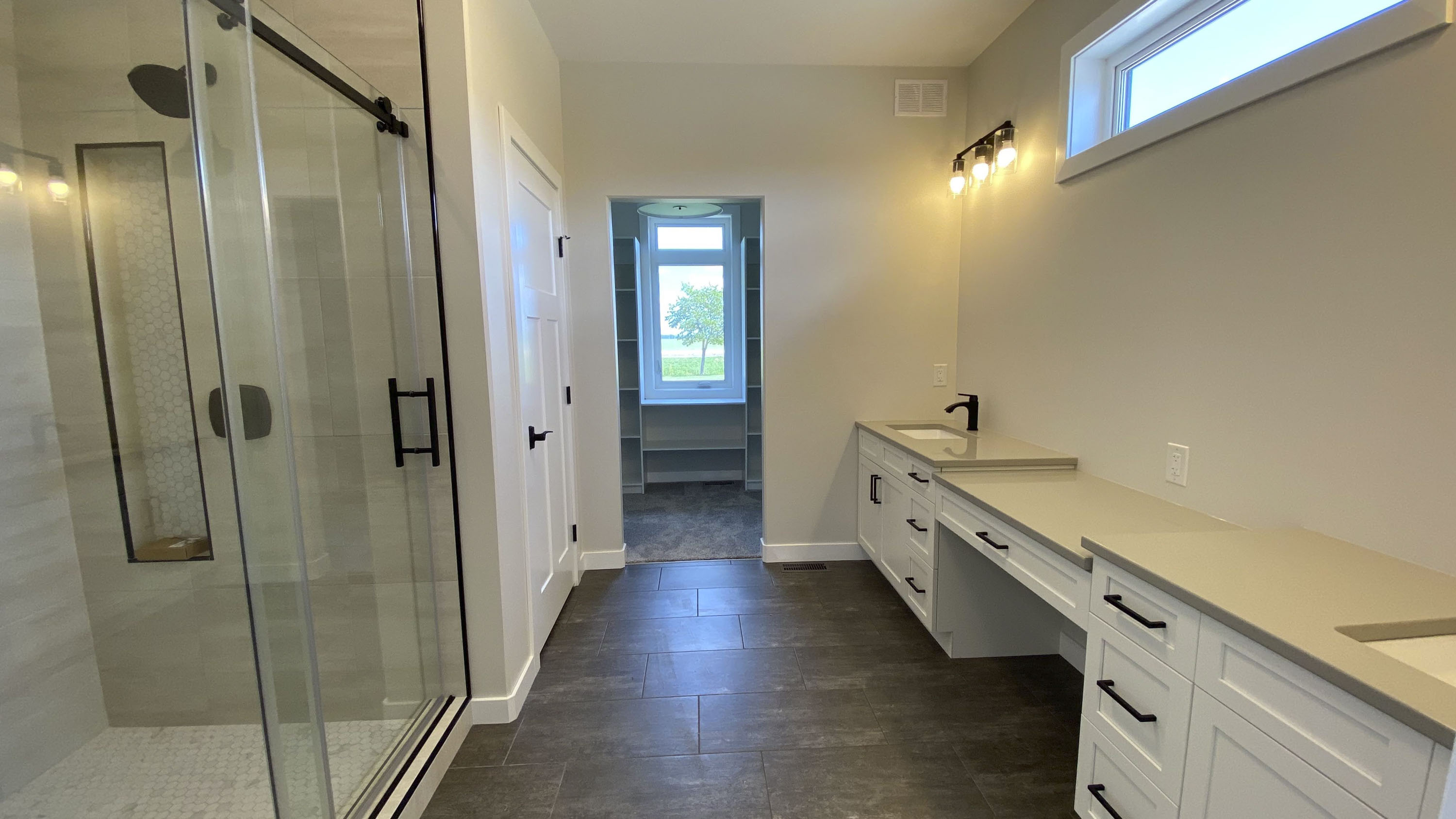 custom-pre-built-house-master-bathroom