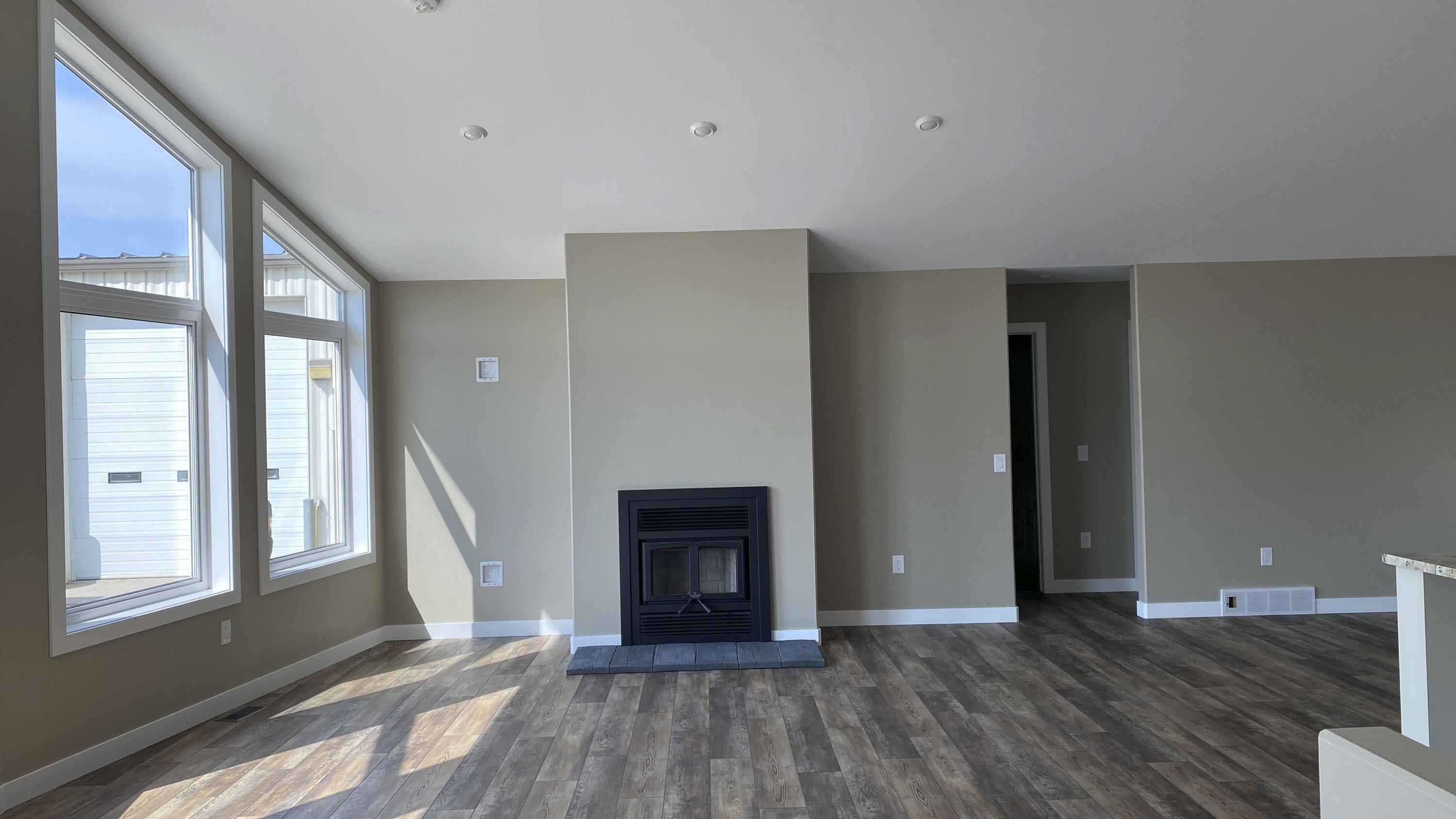 custom-ready-to-move-home-fireplace