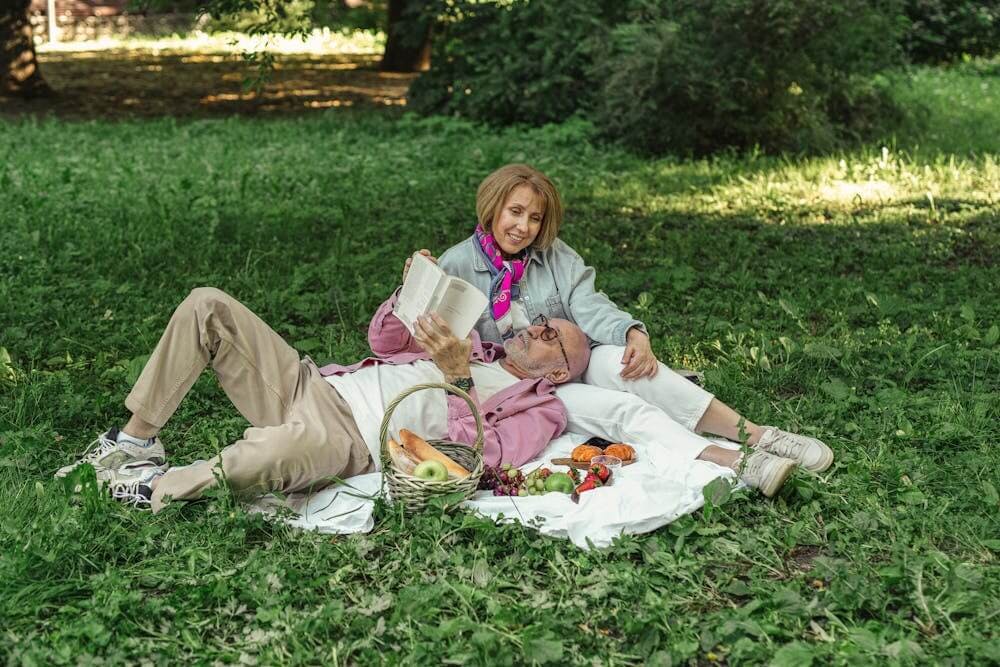 Couple en picnic