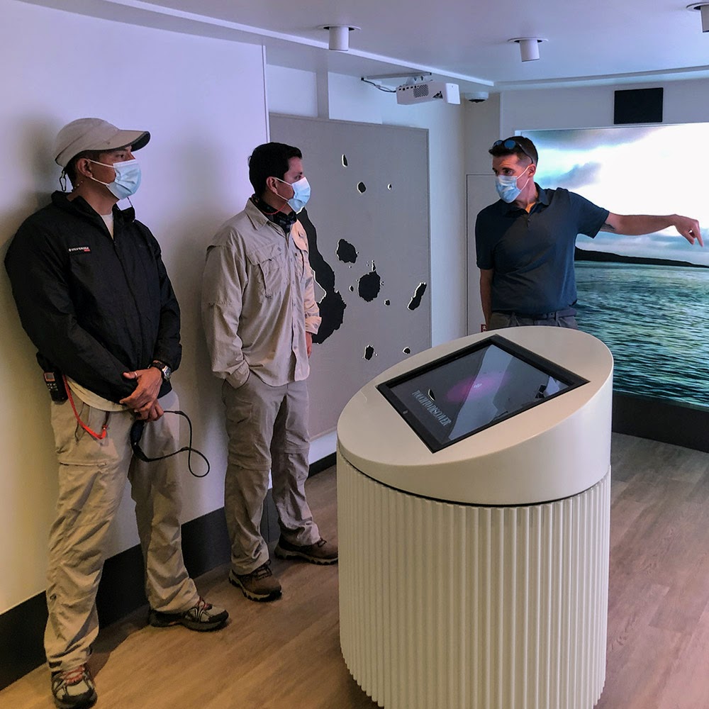 Sketchin - Case - Silversea Silver Origin Galapagos Islands - people showing the wall display