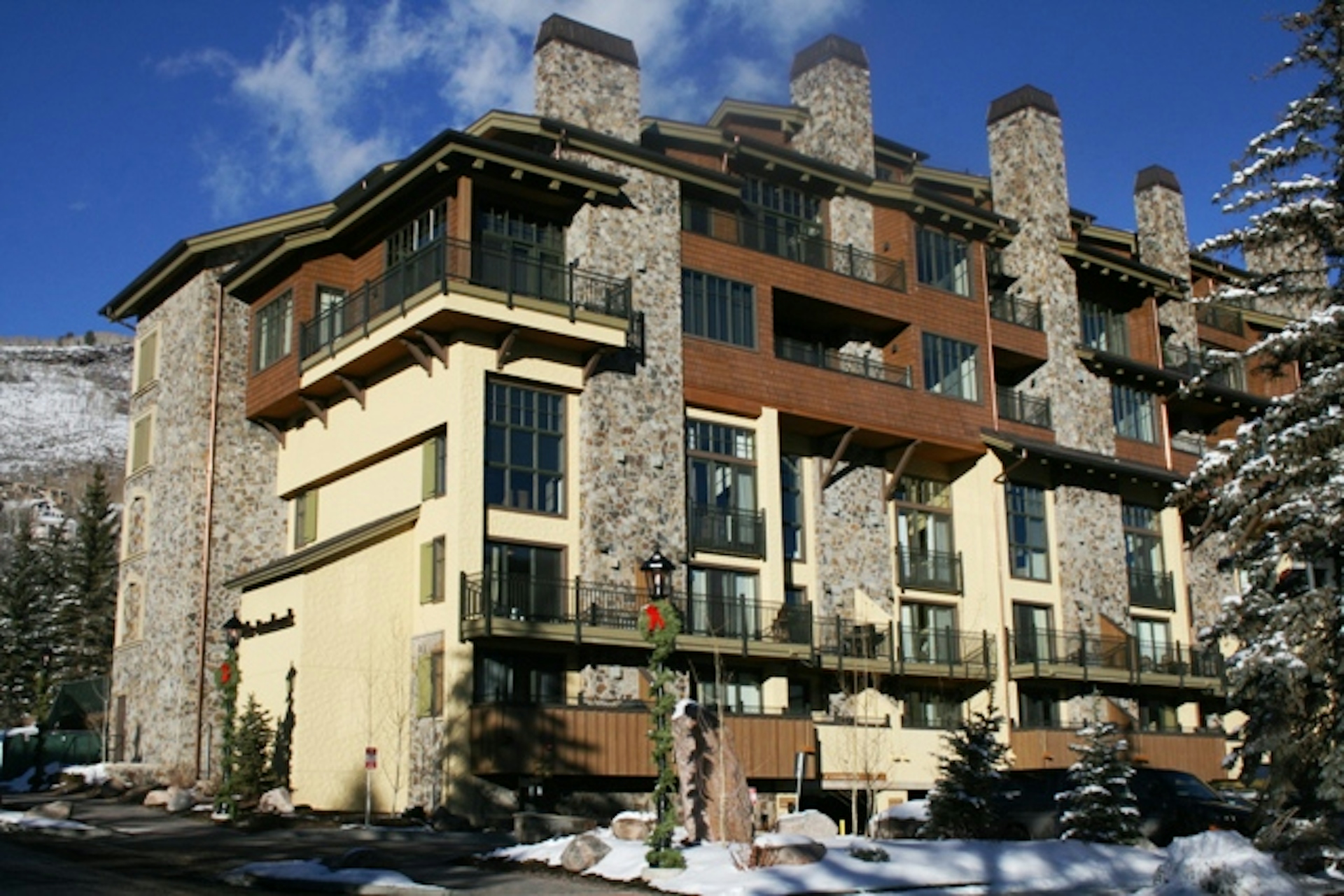 Overlook of the hotel Landmark in the winter