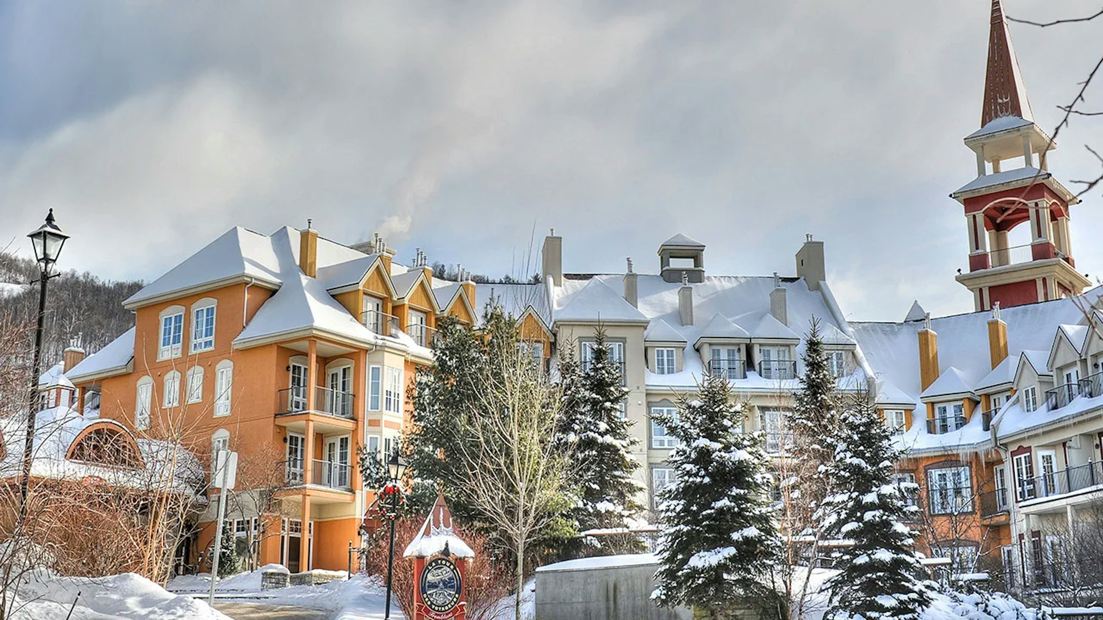 Overlook of Tour des Voyageurs in the winter