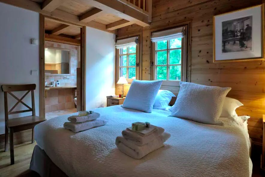 Cozy cabin bedroom at Chamonix ski resort
