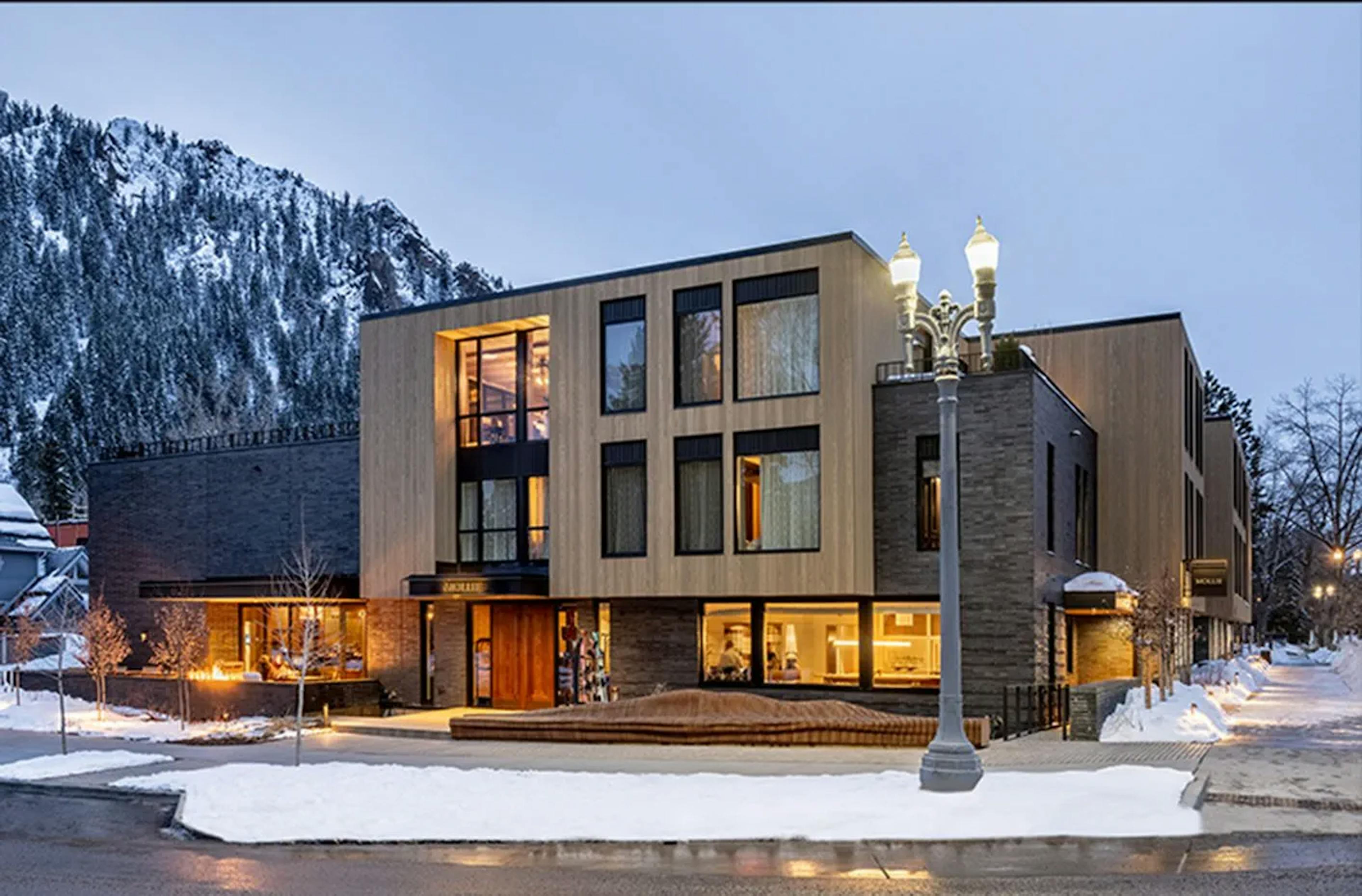 Exterior view of the MOLLIE Aspen
