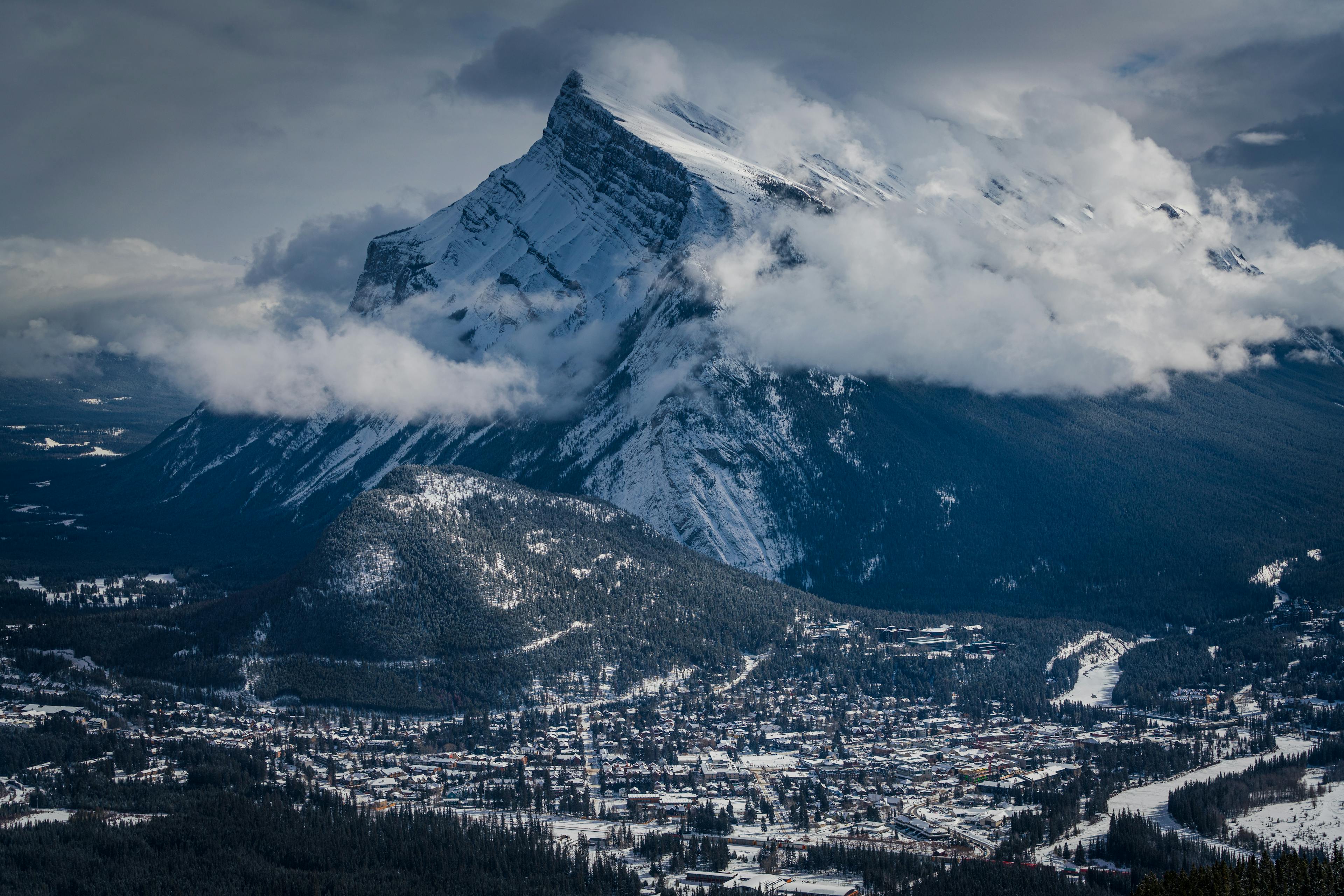 Snowy landscape in the SkiBig3 resorts.