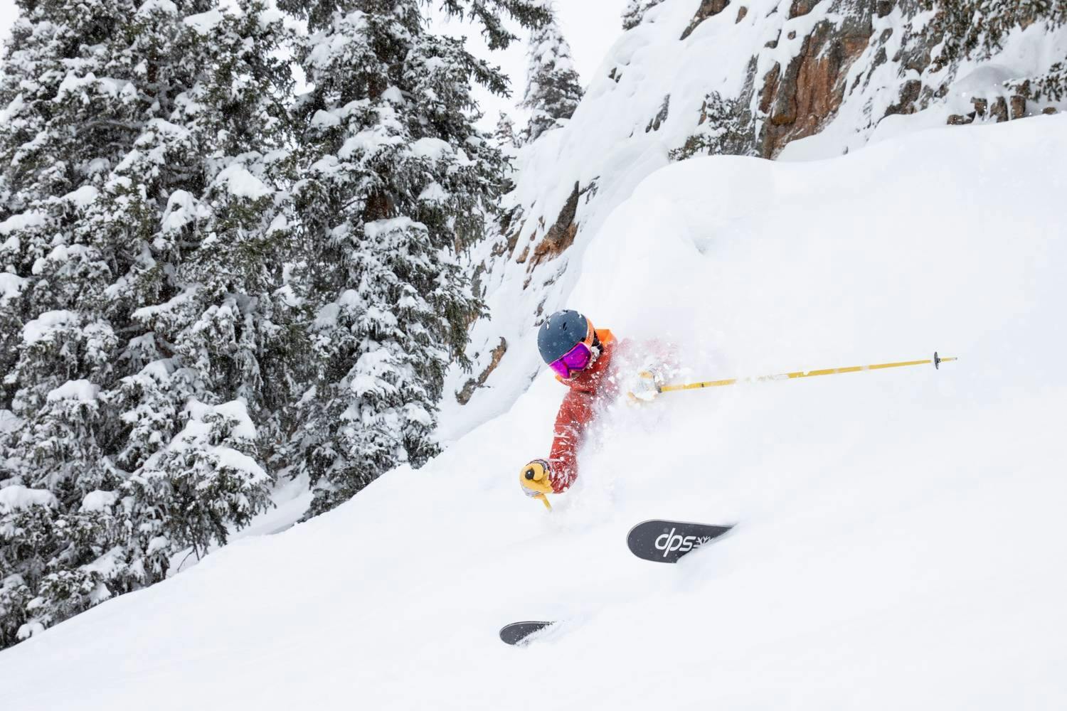 deep powder skiing at aspen