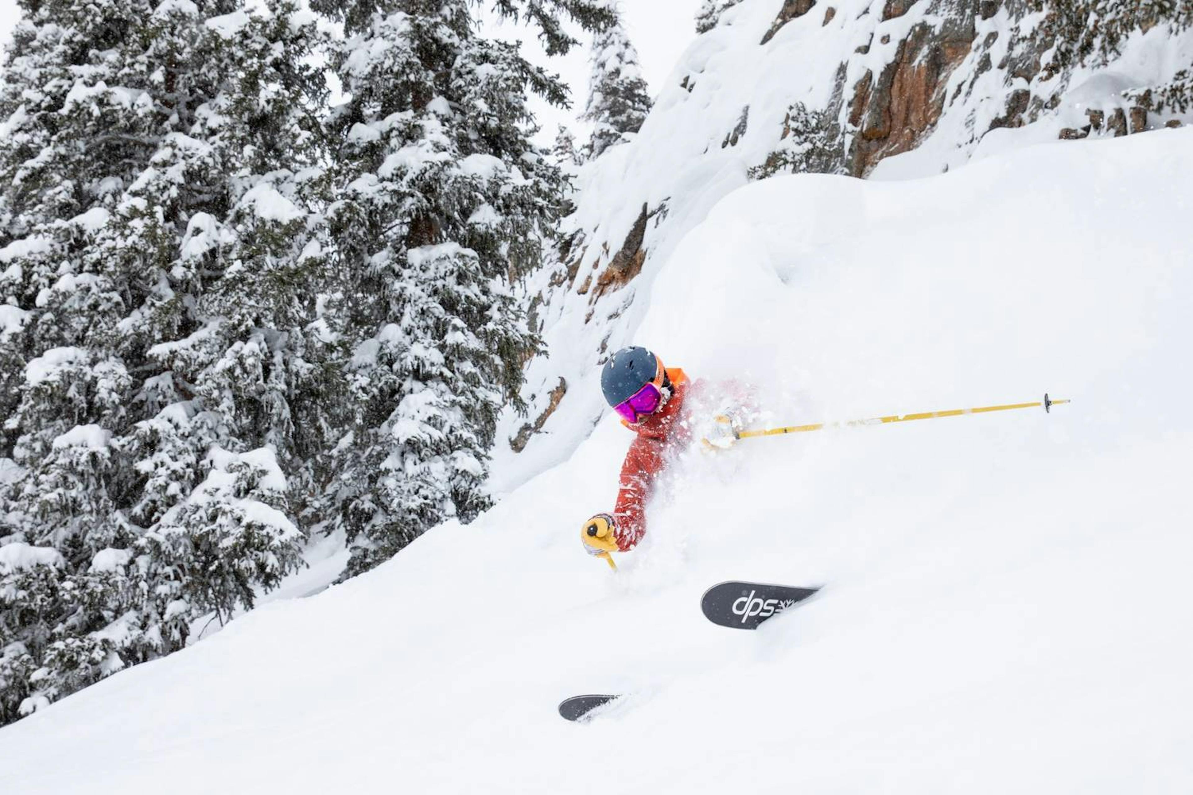 deep powder skiing at aspen