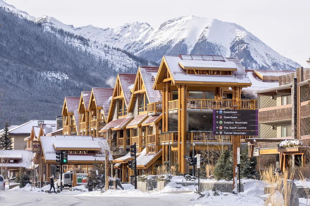 Moose Hotel And Suites