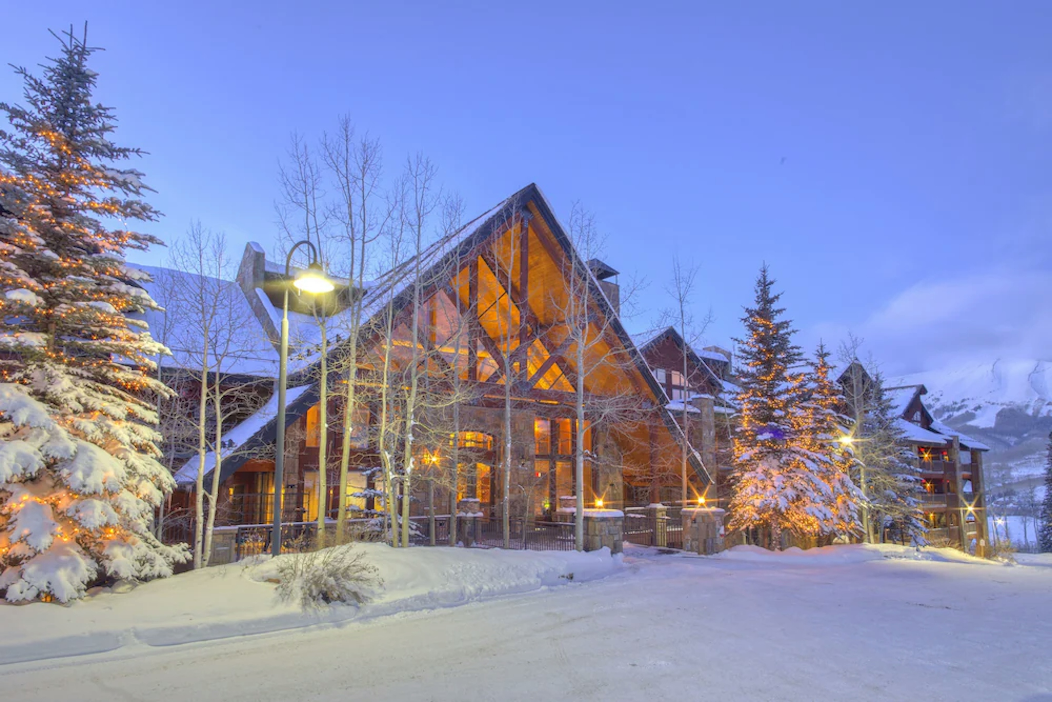 Bear Creek Lodge Exterior